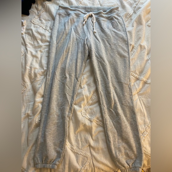 Grey GAP sweatpants with drawstrings - Picture 1 of 2